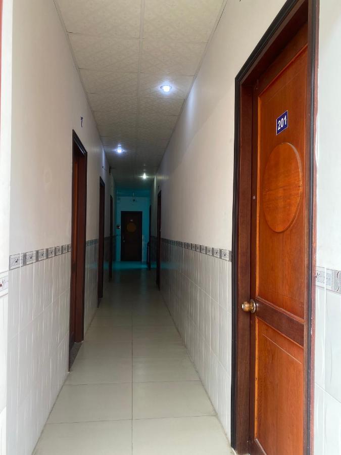Bed and Breakfast Nha Nghi Nam Phuong Хатьєн Екстер'єр фото